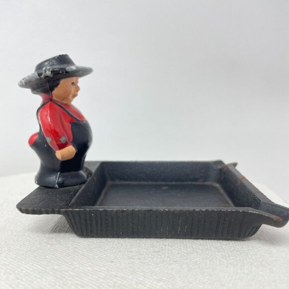 Dalecraft Amish Boy Man Cast Iron Tray Reading PA Vintage Marked Folk‎ Art